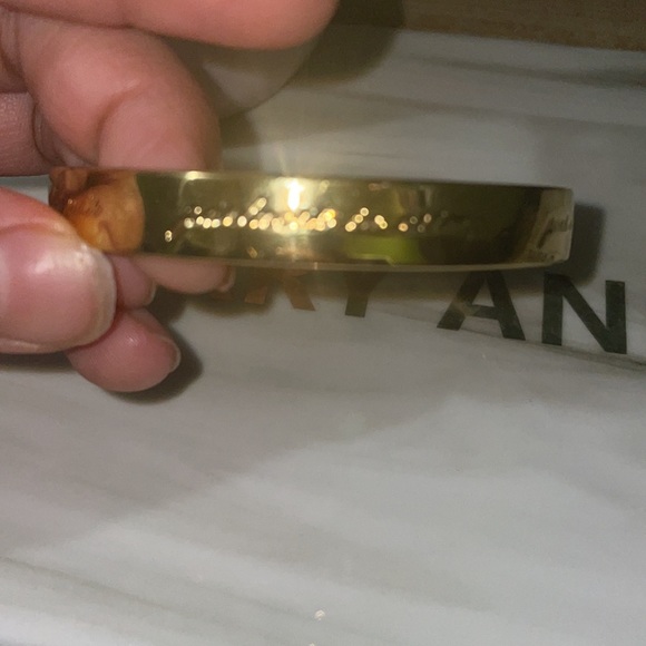 KATE SPADE NEW YORK Best Friend Idiom Bangle Bracelet in Gold - Picture 6 of 6